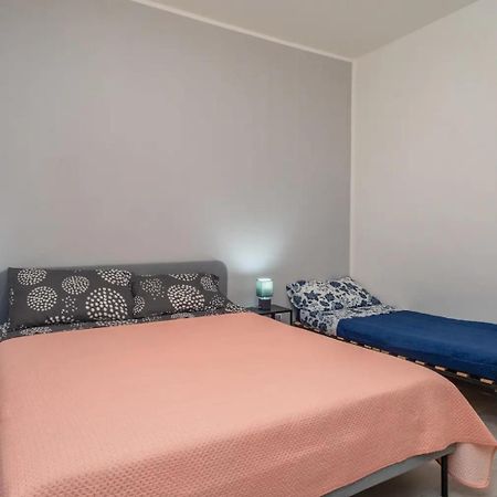 Nicole Rooms Aeroporto di Catania Fontana Rossa Esterno foto